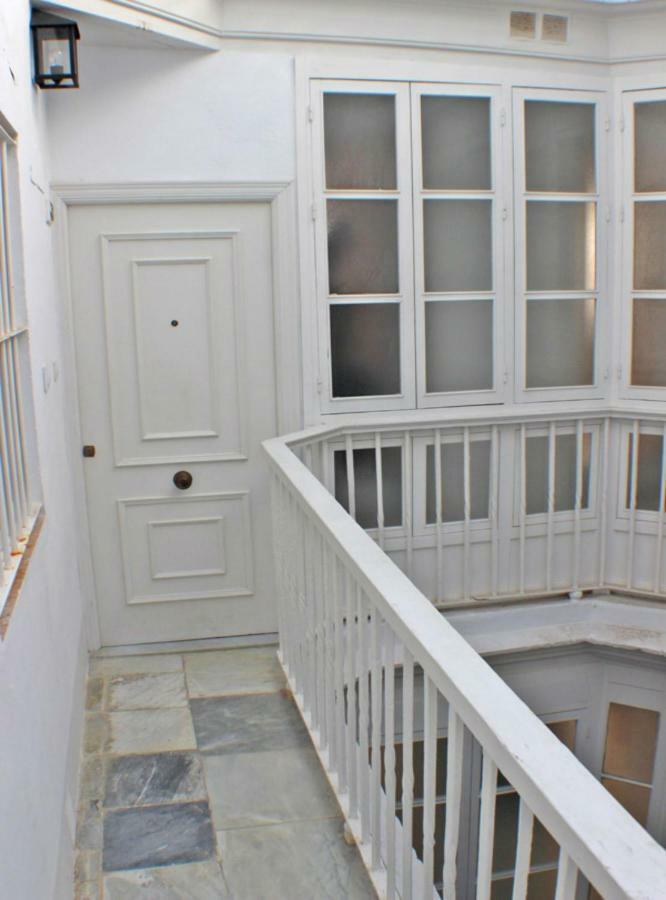 Sagasta Apartments Кадис Екстериор снимка