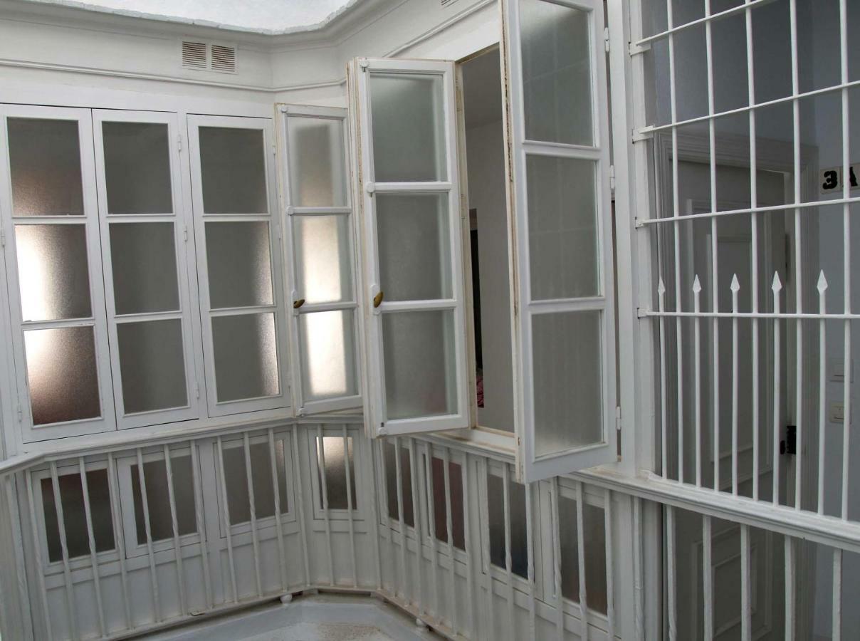 Sagasta Apartments Кадис Екстериор снимка